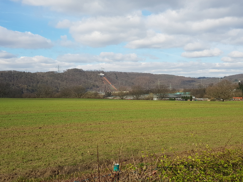 2026-03-15-ardeygebirge-mit-rwe-Zeichen-hagen.jpg